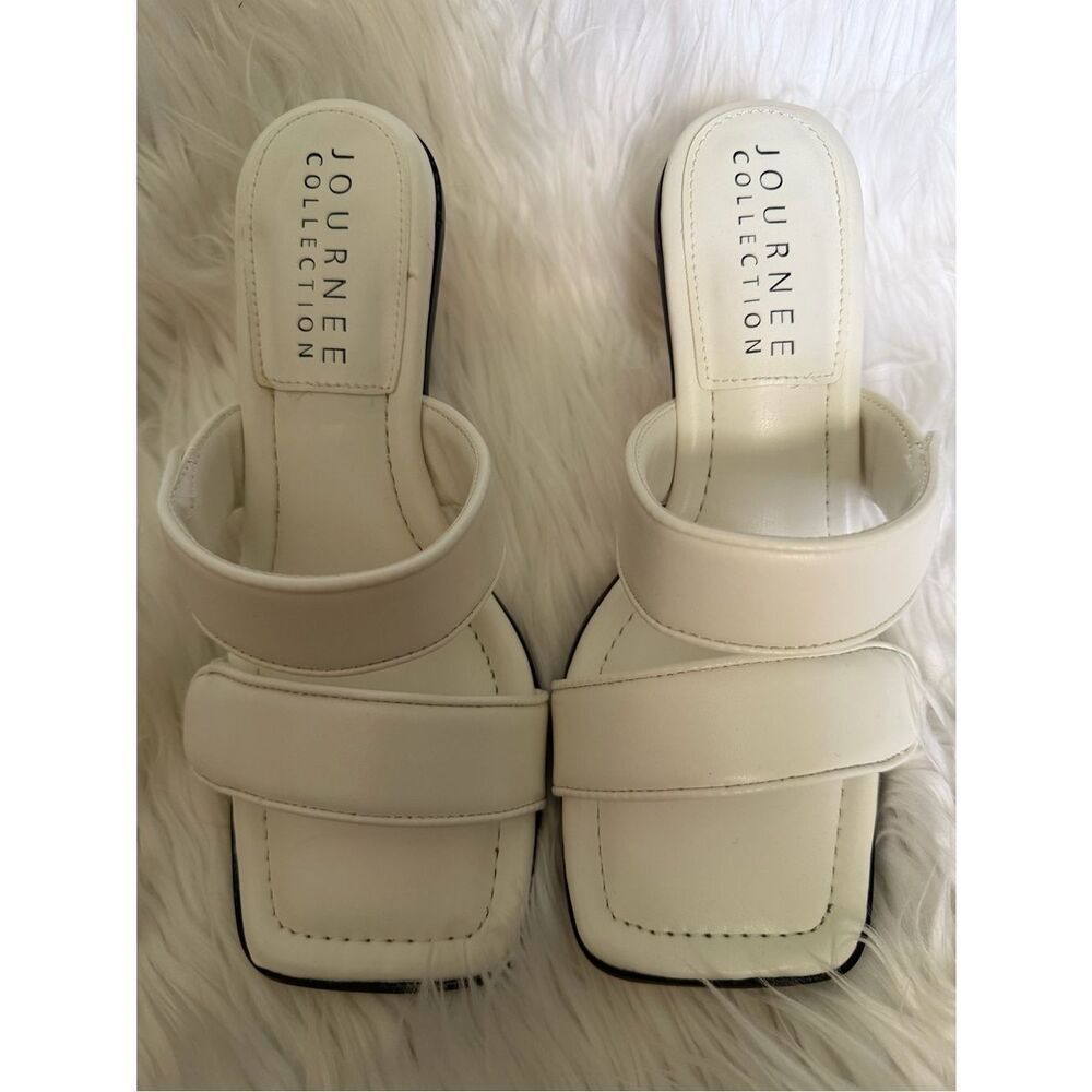 NIB Journee Collection Essey White Puffy Pumps Sz 8 M Square Toe Stiletto Mules